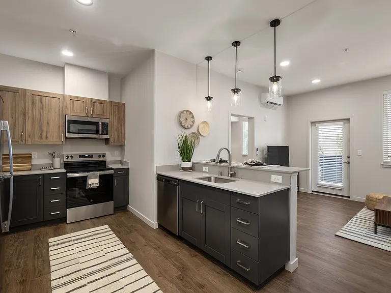 Argyle Southridge — Photo 2