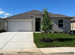 817 Peccary Pl, Seguin, TX 78155