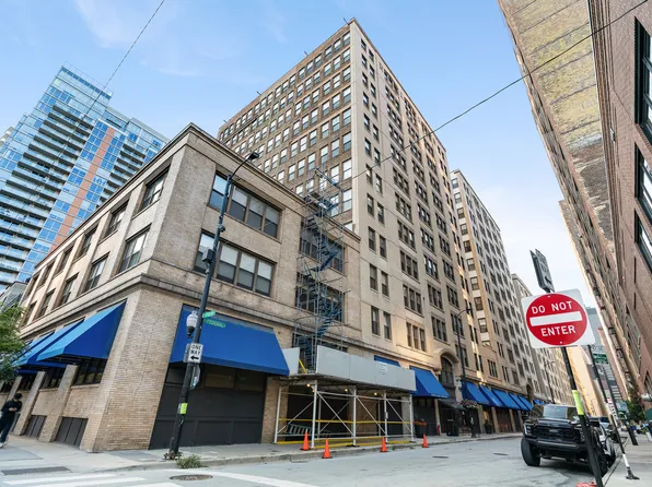 780 S Federal St APT 312, Chicago, IL 60605