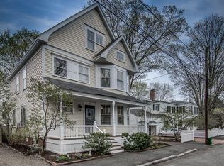 17 Allen St, Newburyport, MA 01950