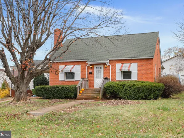 32 S Marshall St, Front Royal, VA 22630