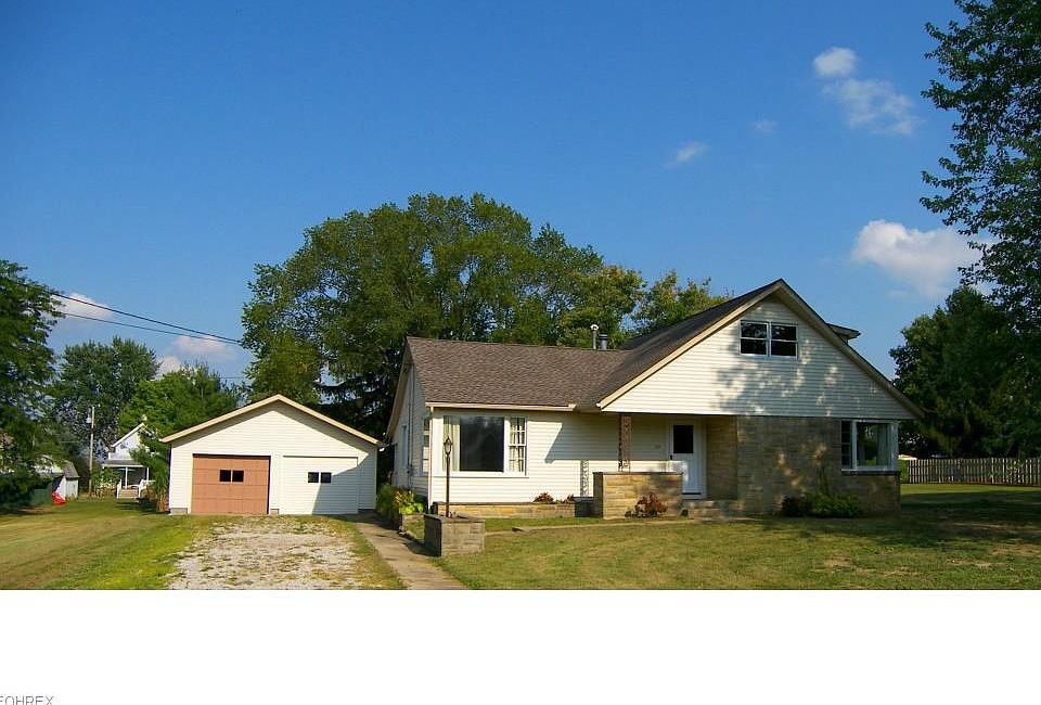 1st image of 211 Stuart Dr