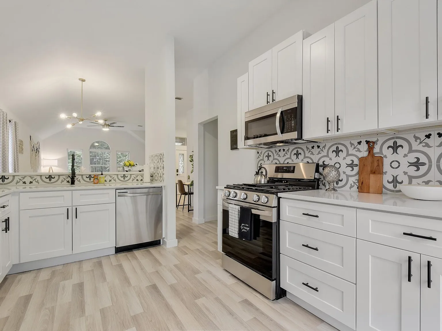 5225 Walnut Grove Ct — Photo 4