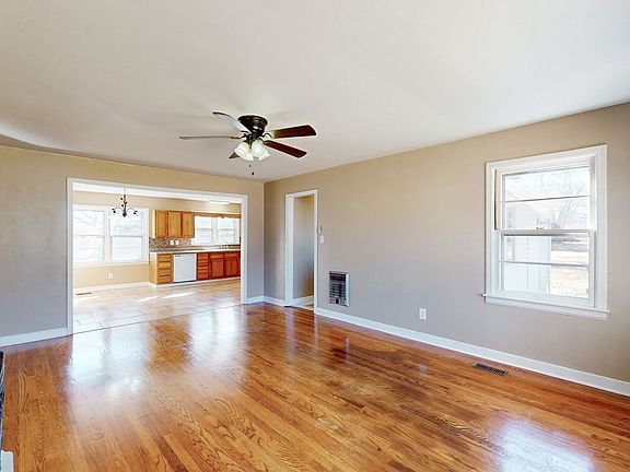 3rd image of 300 Yeager St