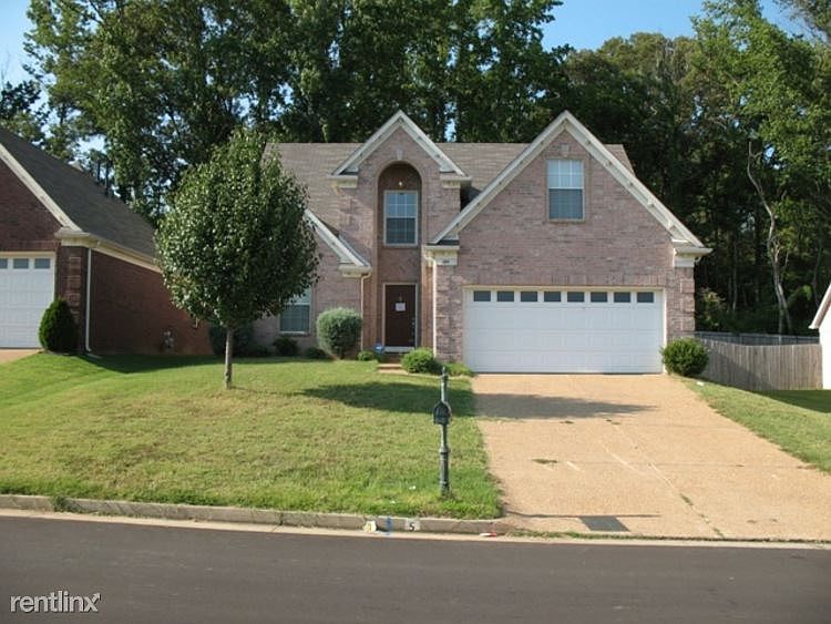 195 Garden Springs front