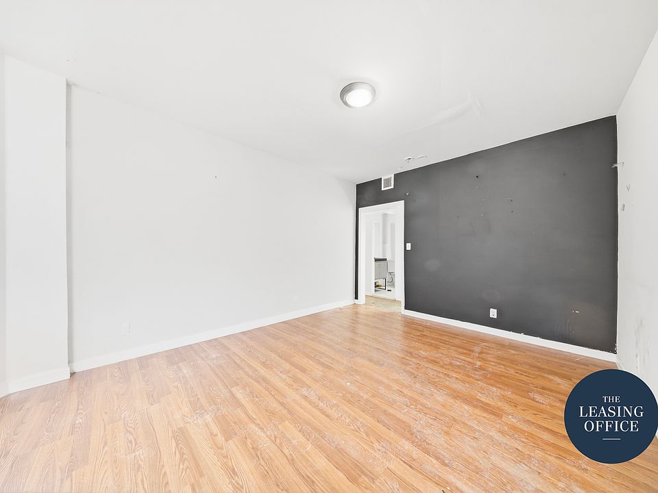 1st image of 3551 E Tremont Ave #1