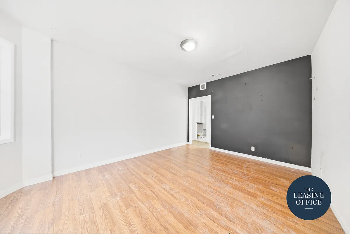 3551 East Tremont Avenue 1