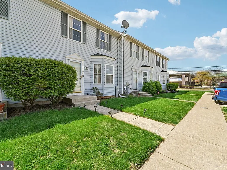 7206 Rutherford Green Cir — Photo 25