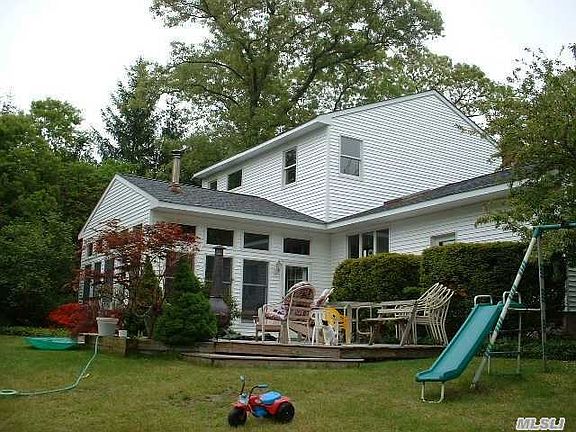 5th image of 118 E Woodland Dr