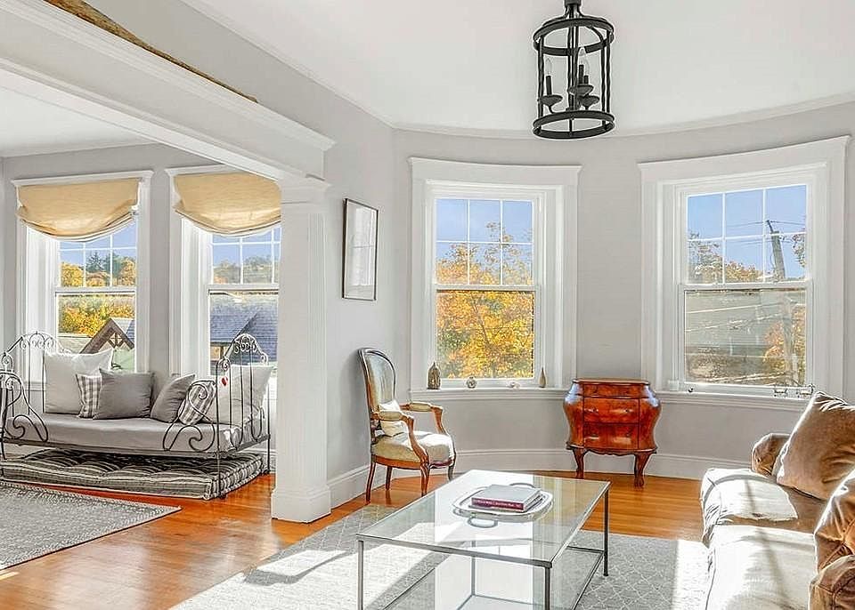 2nd image of 281 Tappan St #2