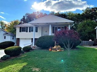 1102 Queens Mill Rd, Aliquippa, PA 15001