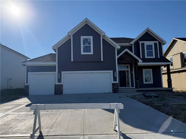 8969 NE 99th St, Kansas City, MO 64157