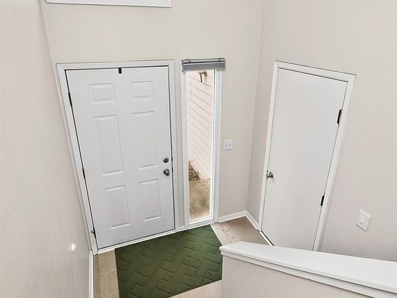 5th image of 4721 71st St