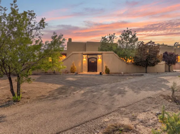 225 Mission Ridge Rd, Corrales, NM 87048