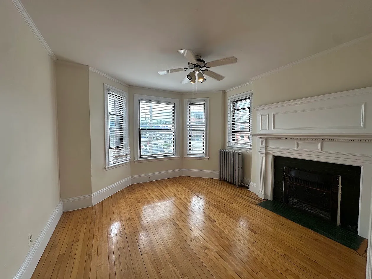 1 bed, 450 sqft, $2,150 — Photo 1