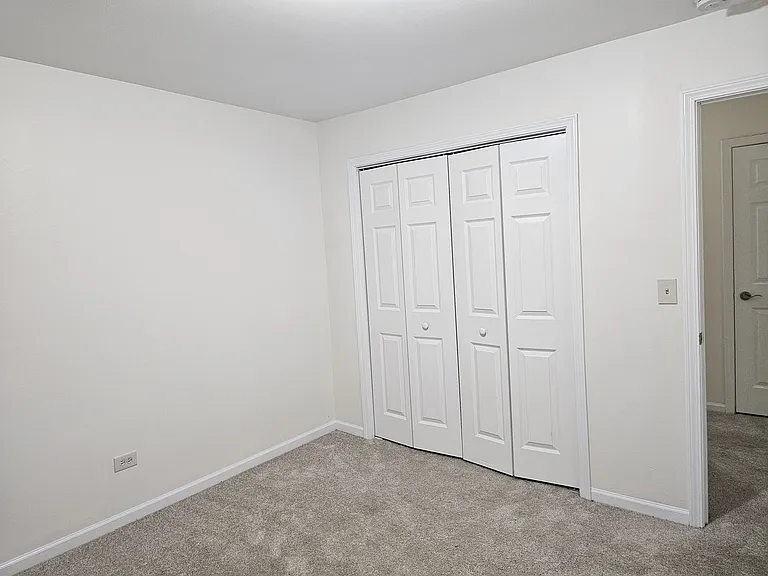 833 Village Quarter Rd #G-5 — Photo 14
