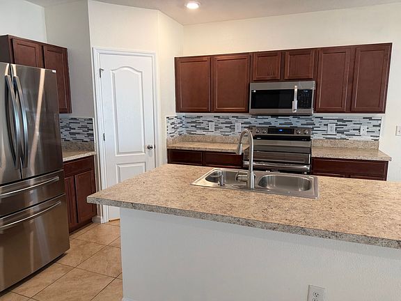 4th image of 10119 Candleberry Woods Ln