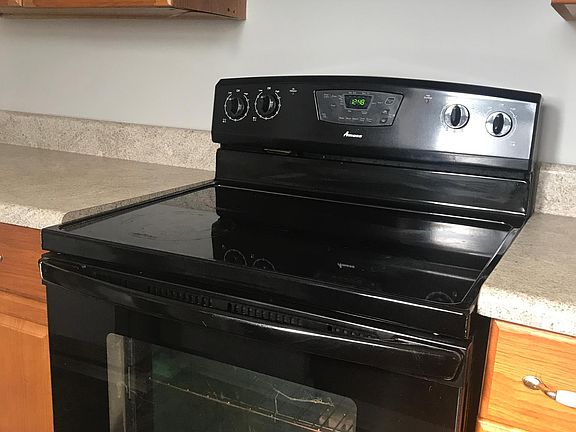 5th image of 130 Highland Dr
