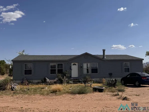 762 Sandstone Dr, Chaparral, NM 88081