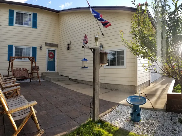 1506 Canyon Rd, Kemmerer, WY 83101