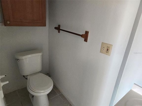 5th image of 2021 Pennsylvania Ave Unit 4