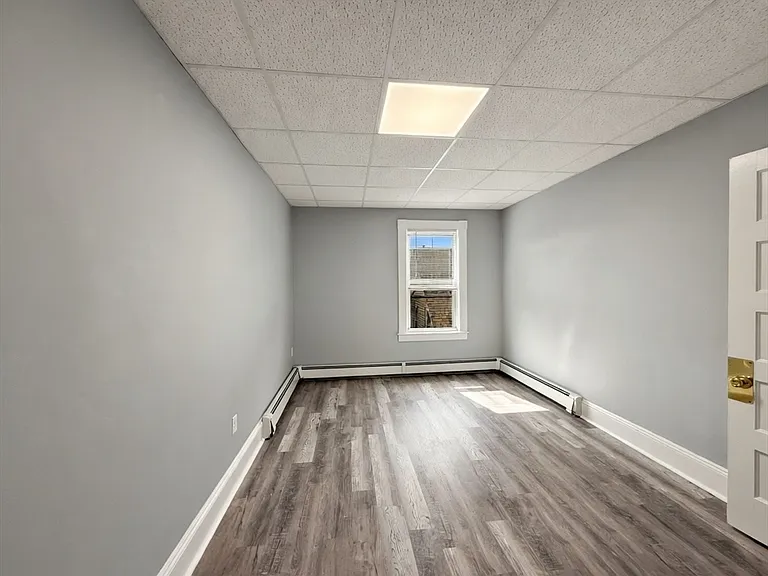 133 University Ave #5 — Photo 7