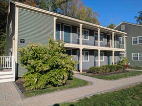 93 Henry Law Ave, Dover, NH