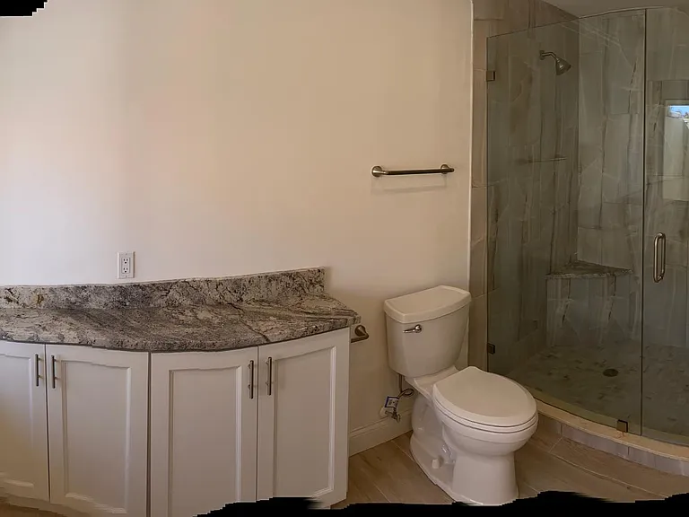 424 Yacht Harbor Dr — Photo 12