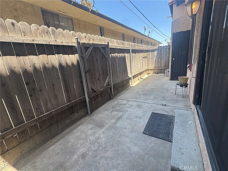 1039 Mount Olive Dr — Photo 14
