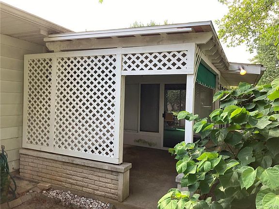 4th image of 3209 Highland Dr