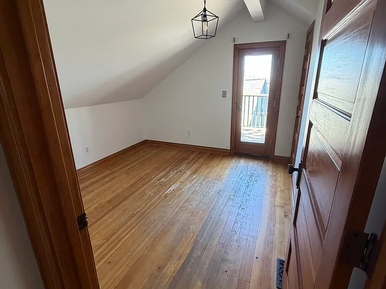 309 N Almond St — Photo 12
