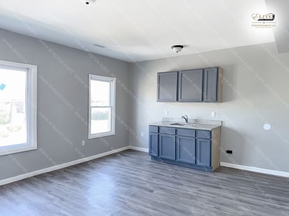 12564 Pinehurst St #8