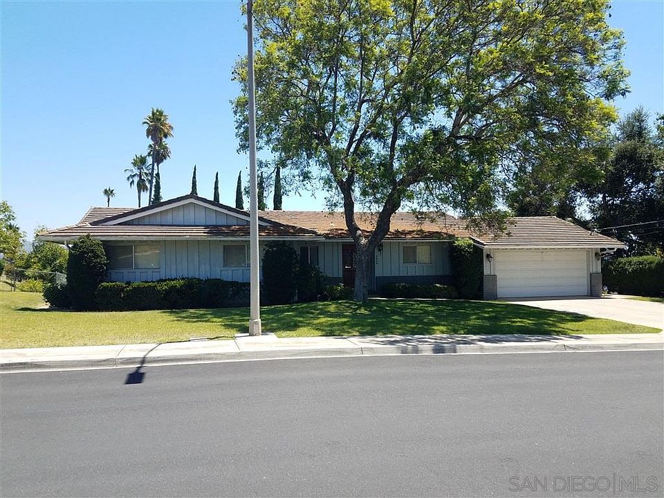 2nd image of 2028 Ginny Ln