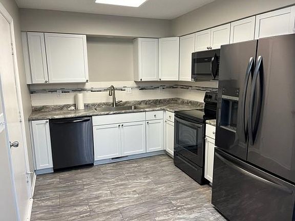 3rd image of 1143 N 26th Ave
