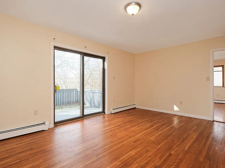 132 Woodland Dr — Photo 7