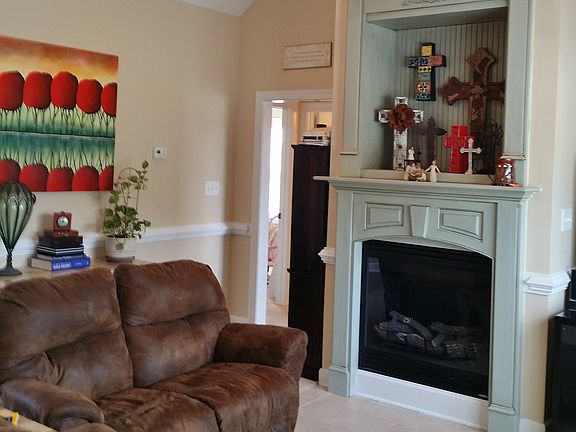 3rd image of 210 King James Way