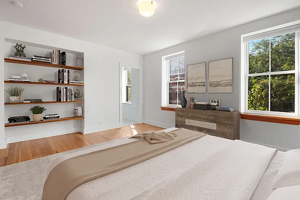 Sold by Engel and Völkers Brownstone Brooklyn | media 9