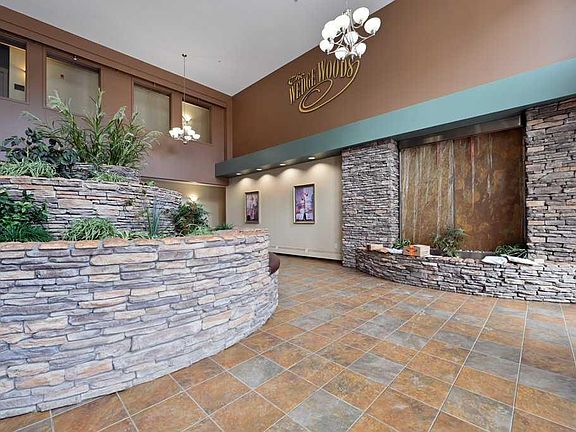 3rd image of 20 W Discovery Ridge Close SW #108