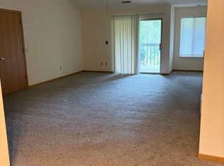 257 Fuller St APT 4, Columbus, WI 53925