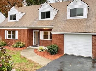 404 Everett Pl, Maybrook, NY 12543