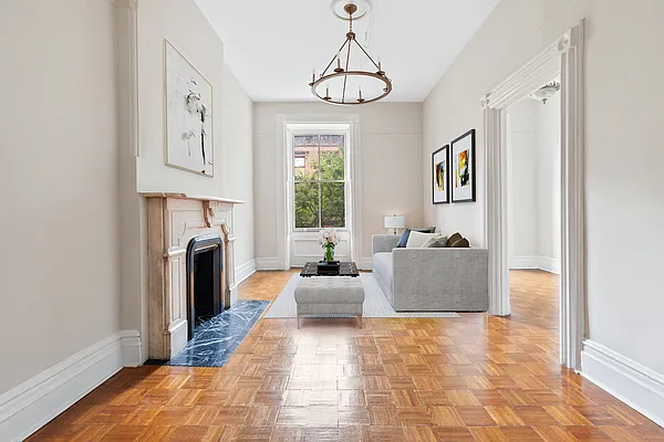 Rented by Compass | media 7