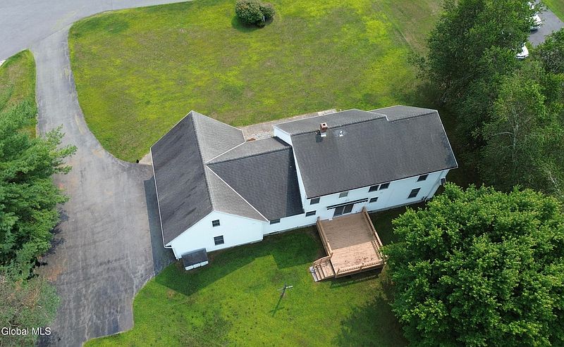 4th image of 11 Granview Drive