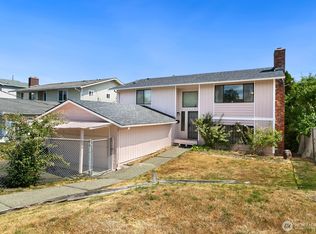 6774 28th Ave S, Seattle, WA 98108