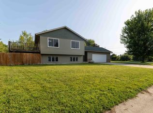 112 Parkside St, Mankato, MN 56001