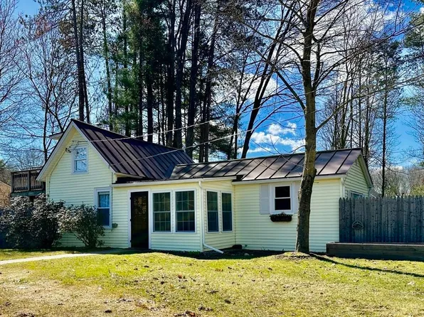 33 C Street, Hartford, VT 05001