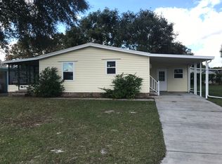 537 Saint Andrews Blvd, Lady Lake, FL 32159