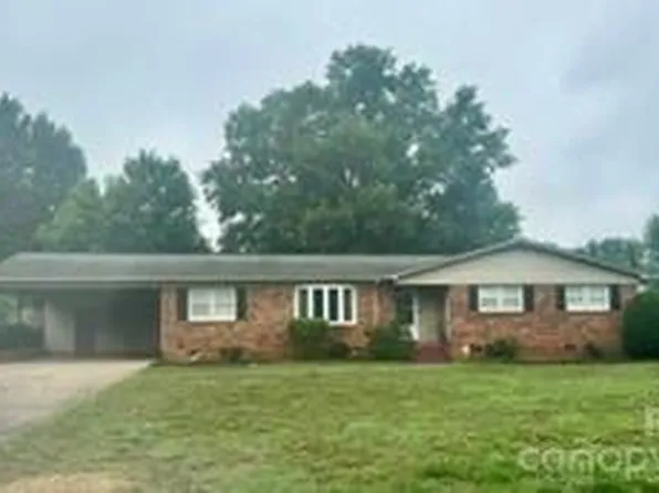 704 Maynard St, Shelby, NC 28152