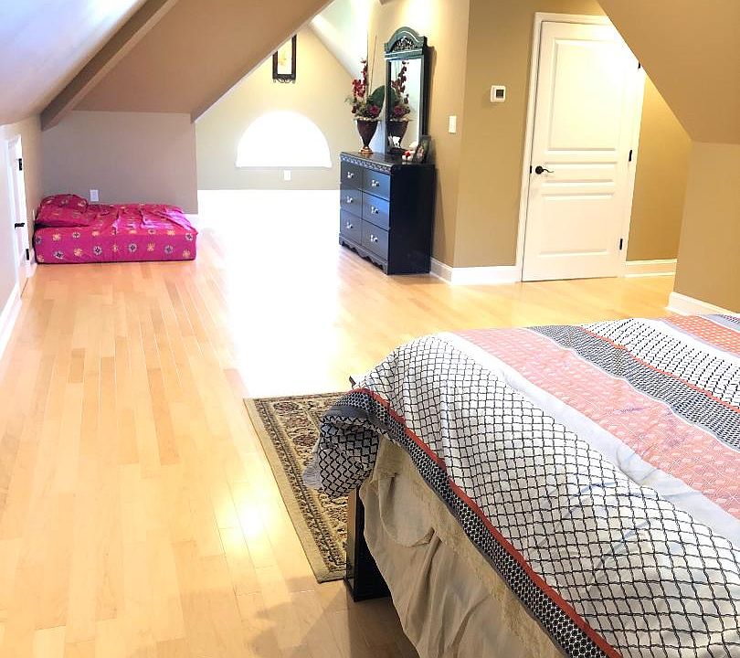 1st image of 418 Shoreham Dr