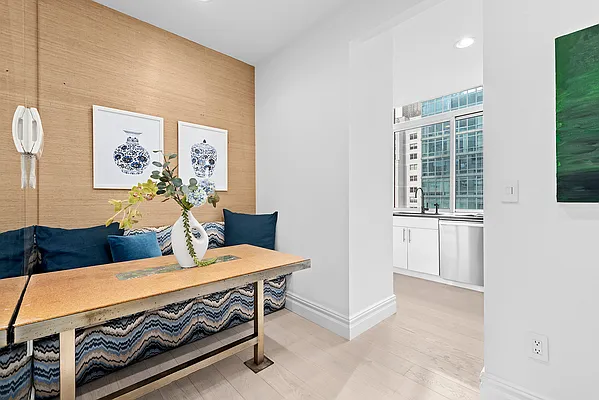 Sold by Compass | media 7