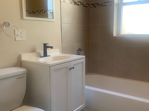 4th image of 7802 S Marshfield Ave #3